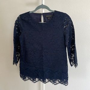 Banana Republic lace top XS